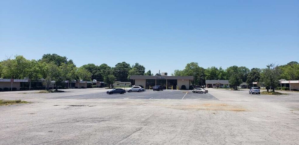 507-511 N Houston Rd, Warner Robins, GA à vendre - Photo principale – Image 1 sur 5