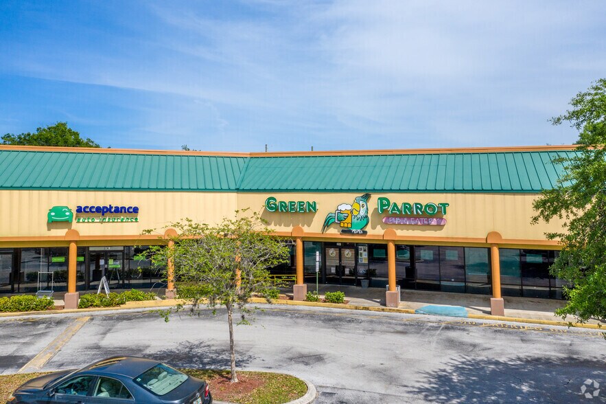 202 E Semoran Blvd, Casselberry, FL à louer - Photo de l’immeuble – Image 2 sur 11