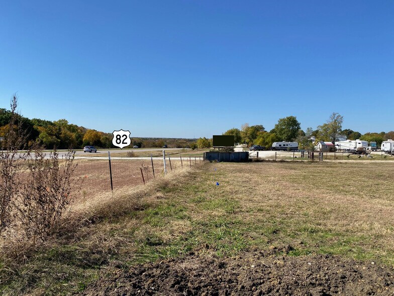 153 Raccoon Dr, Sherman, TX à vendre - Photo de l’immeuble – Image 2 sur 9
