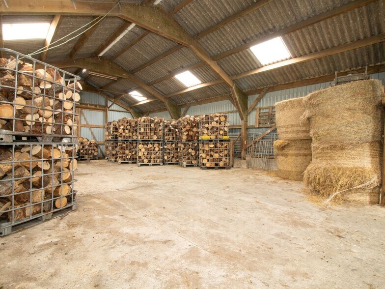 Skye Fuels Ltd, Portree à vendre - Photo de l’immeuble – Image 2 sur 10