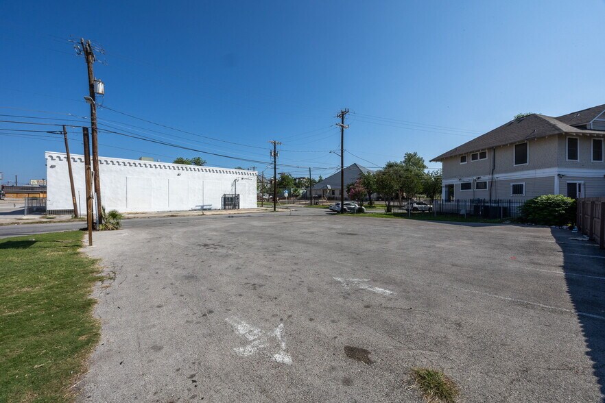 302 W Euclid Ave, San Antonio, TX à vendre - Photo de l’immeuble – Image 3 sur 6
