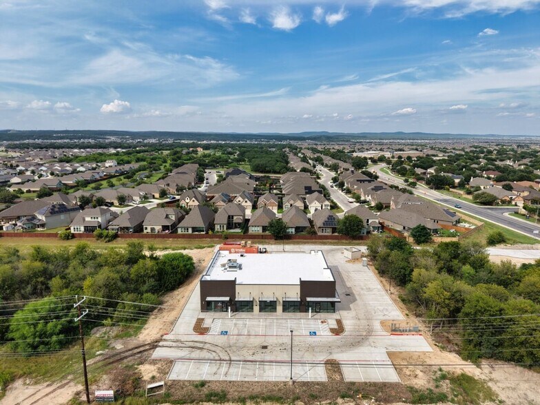 14835 Culebra rd, San Antonio, TX à louer - Photo de l’immeuble – Image 2 sur 5