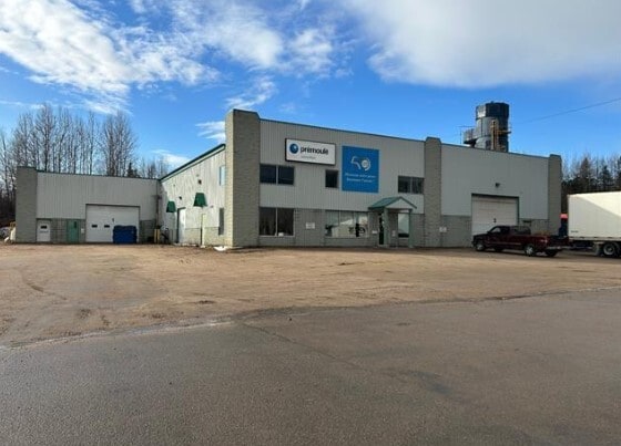 1906 Rue Boyer, Baie-comeau, QC à louer Photo principale– Image 1 sur 2