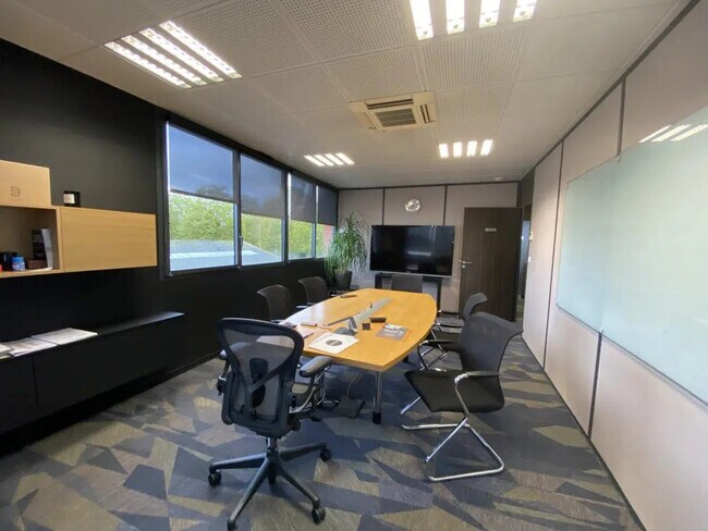 Plus de détails pour Bureau à vendre