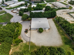 105 Furlong Industrial Dr, Kernersville, NC à louer Aérien– Image 2 sur 8