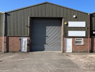 Plus de détails pour 5 New Rd, Hixon - Industriel/Logistique à louer