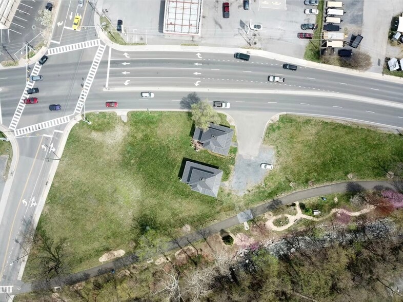 602 & 604 Radham St portefeuille de 2 biens à vendre sur LoopNet.fr - Aérien – Image 3 sur 9