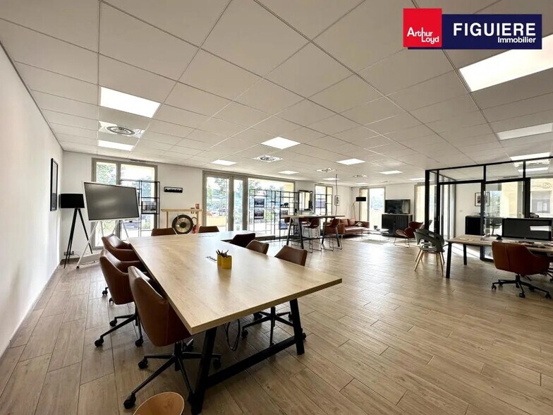 140 Avenue Du Douze Juillet 1998, Aix-en-Provence à vendre - Photo intérieure – Image 3 sur 9