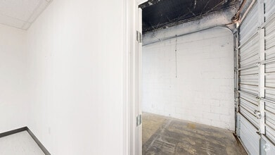 6003 Bellaire Blvd, Houston, TX à louer Numérisation 3D Matterport– Image 1 sur 6