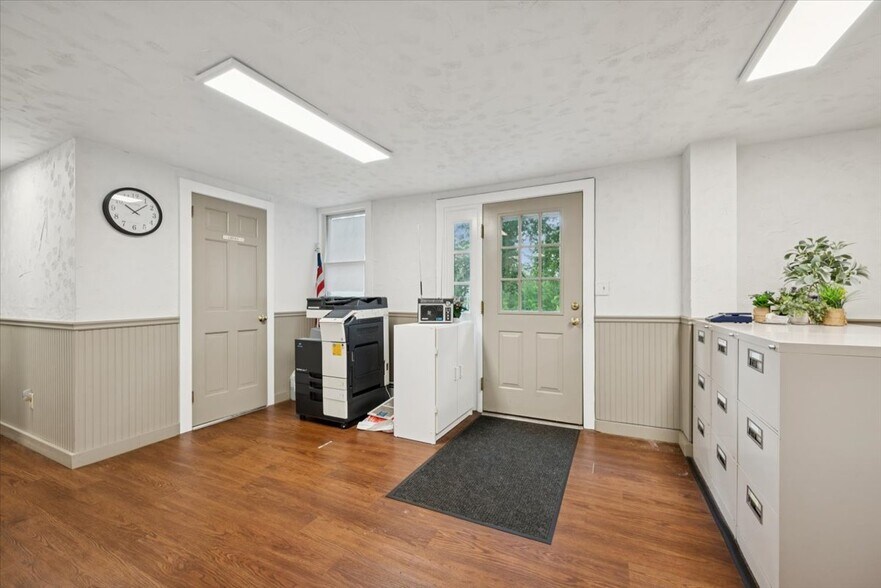 192 Central Ave, Stirling, NJ à louer - Photo de l’immeuble – Image 2 sur 8