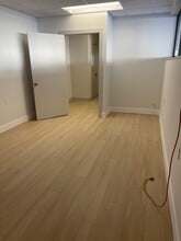 1011 High Ridge Rd, Stamford, CT à louer Photo intérieure– Image 2 sur 5