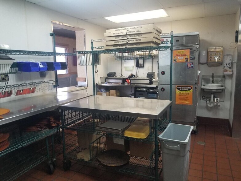 12189 Route 16, Yorkshire, NY à vendre - Photo intérieure – Image 2 sur 6