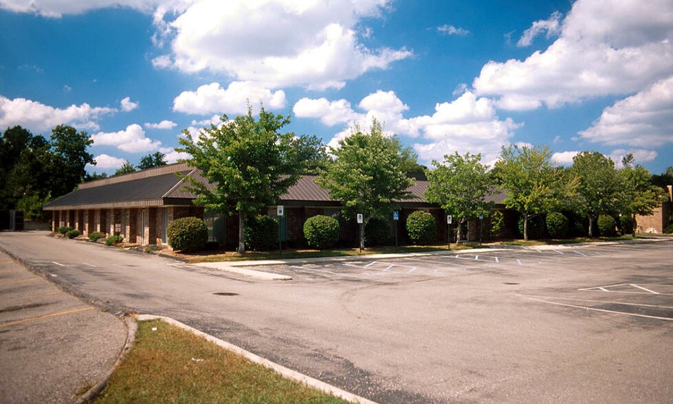 28237 Orchard Lake Rd, Farmington Hills, MI à louer - Photo de l’immeuble – Image 2 sur 5