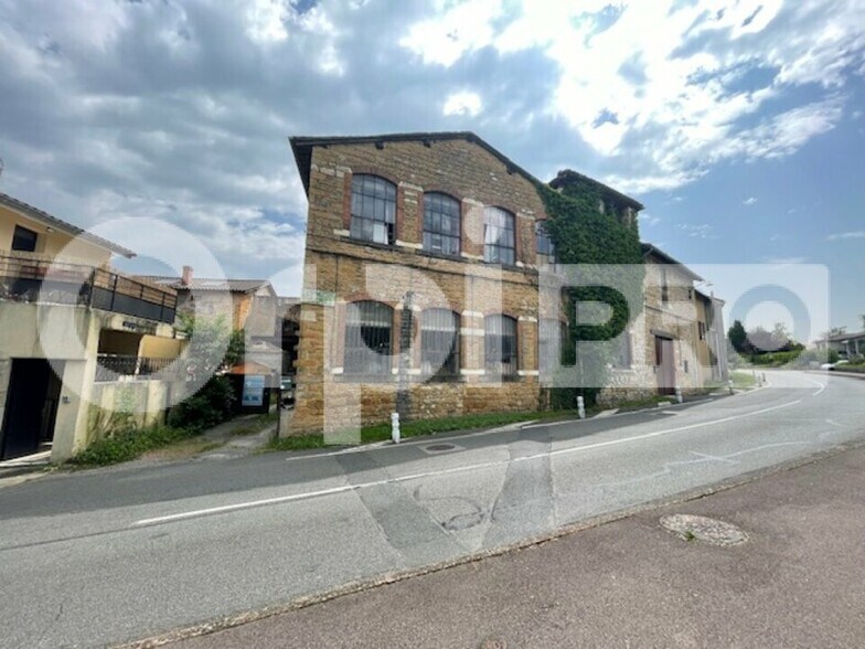 Local d'activités dans Gleizé à vendre - Photo de l’immeuble – Image 2 sur 8