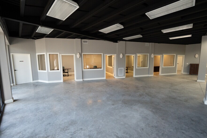 12633 Shiloh Church Rd, Houston, TX à louer - Photo de l’immeuble – Image 3 sur 39
