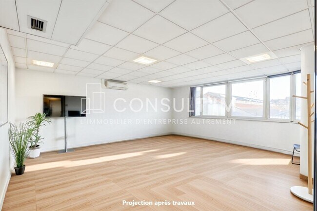 Plus de détails pour Bureau à vendre