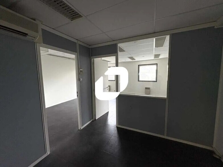 Bureau dans Lyon à louer - Photo de l’immeuble – Image 2 sur 11