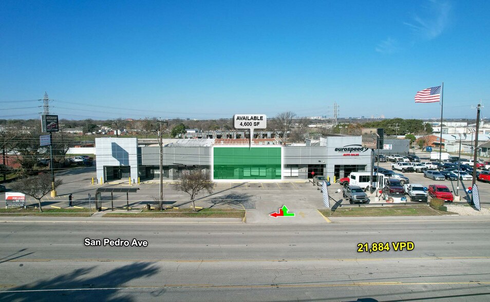 6127 San Pedro Ave, San Antonio, TX à louer - Photo de l’immeuble – Image 2 sur 11