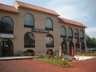 Plus de détails pour 677 Commerce St, Thornwood, NY - Différents types d’espaces à louer