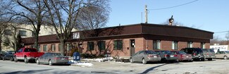 Plus de détails pour 151 California St, Newton, MA - Local d'activités à louer