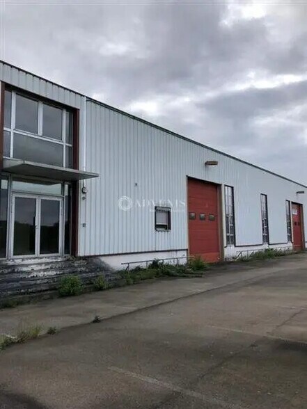 Local d’activités dans Heillecourt à louer - Photo de l’immeuble – Image 2 sur 5