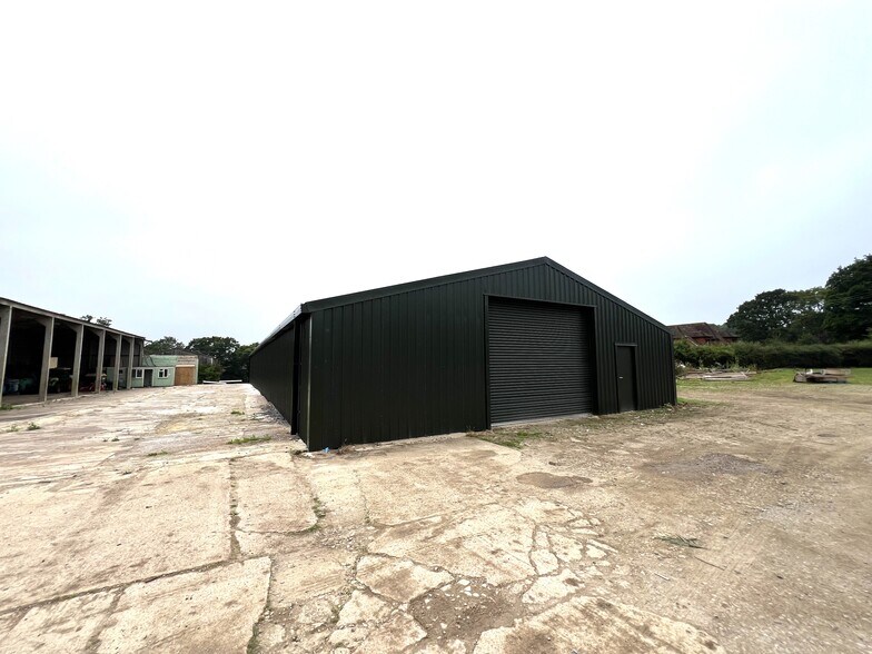 Deaks Lane, Haywards Heath à louer - Photo de l’immeuble – Image 1 sur 3