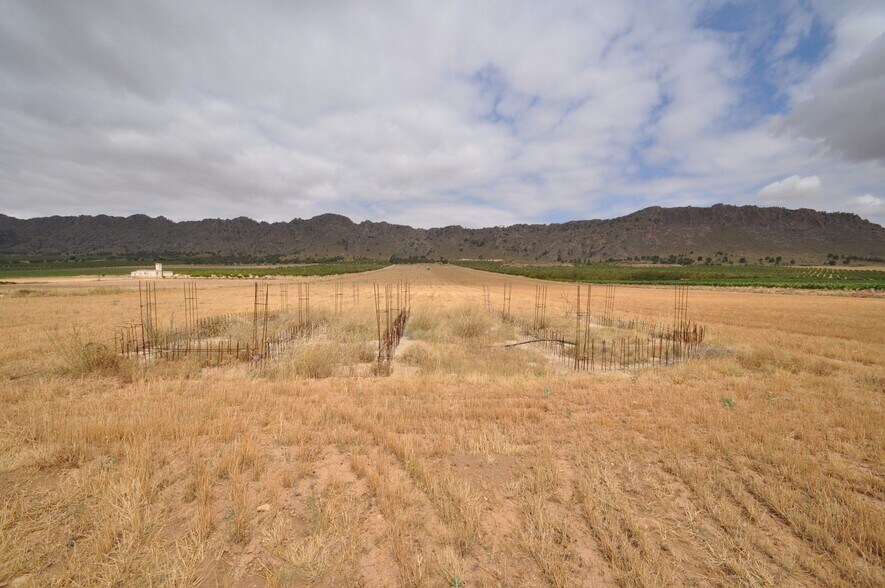 Terrain dans Yecla, Murcia à vendre - Photo de la construction – Image 1 sur 14