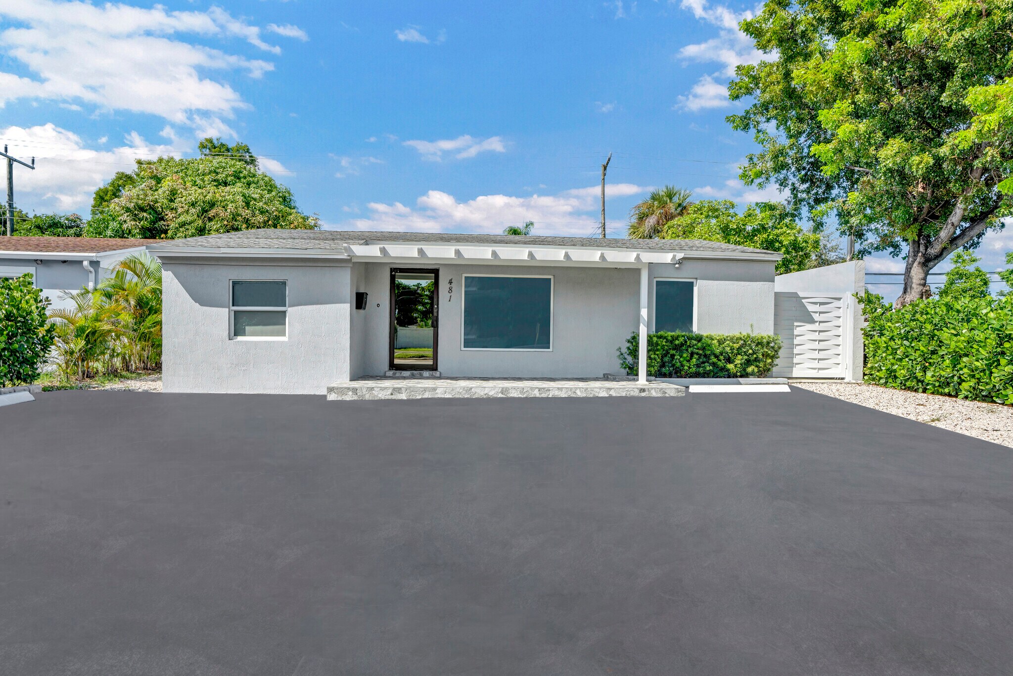 481 E Commercial Blvd, Oakland Park, FL à vendre Photo principale– Image 1 sur 24