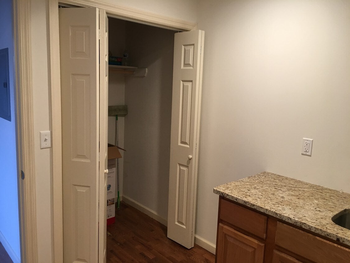 199 Wilson Ave, Newark, NJ à louer Photo intérieure– Image 1 sur 4