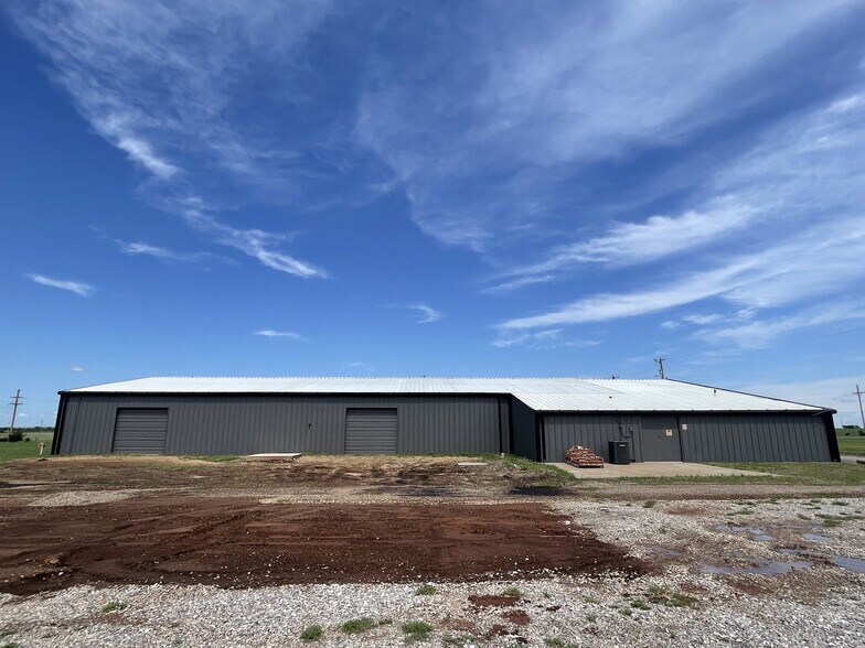 5900 Moffat Rd NE, Piedmont, OK à vendre - Photo de l’immeuble – Image 2 sur 16