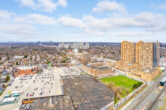 2329-2333 Dundas St W, Toronto, ON - VUE AÉRIENNE  vue de carte