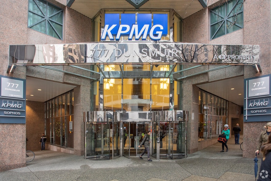 777 Dunsmuir St, Vancouver, BC à louer - Photo de l’immeuble – Image 2 sur 11