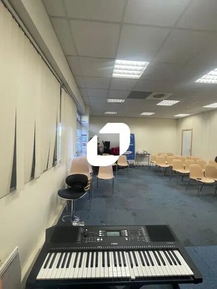 Local d’activités dans Palaiseau à louer - Photo intérieure – Image 3 sur 8