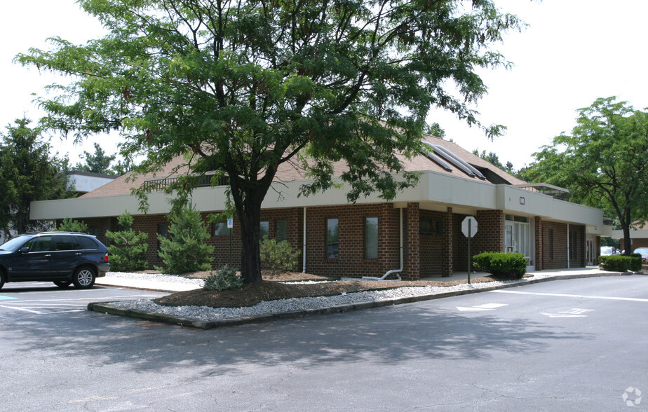 8926 Woodyard Rd, Clinton, MD à louer - Photo de l’immeuble – Image 3 sur 8