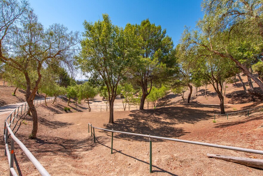 8450 Waters Rd, Moorpark, CA à vendre - Aérien – Image 3 sur 61