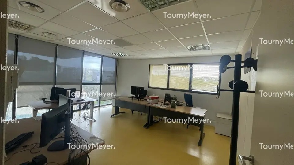 Bureau dans Montpellier à louer - Photo de l’immeuble – Image 2 sur 6