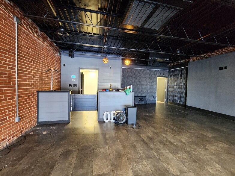 521 S Glenstone Ave, Springfield, MO à louer - Photo intérieure – Image 3 sur 6