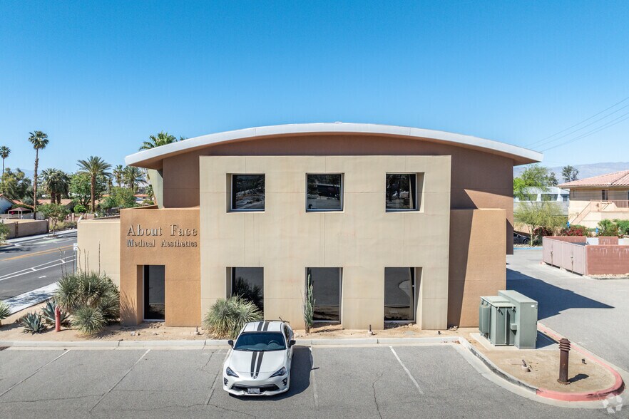 44530 San Pablo Ave, Palm Desert, CA à louer - Photo de l’immeuble – Image 2 sur 10