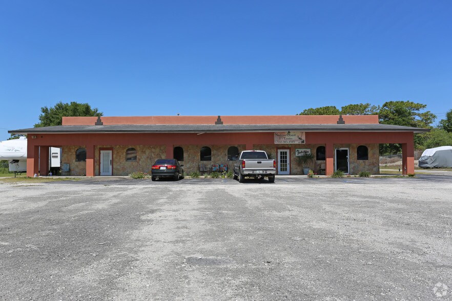 5273 Treiman Blvd, Dade City, FL à vendre - Photo principale – Image 1 sur 3