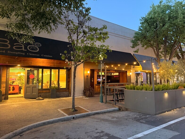 2030-2050 Broadway St, Redwood City, CA à vendre - Photo de l’immeuble – Image 1 sur 9