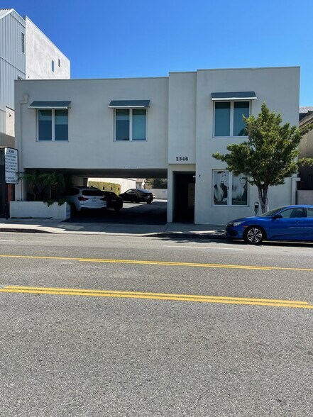 2346 Westwood Blvd, Los Angeles, CA à louer - Photo de l’immeuble – Image 1 sur 6