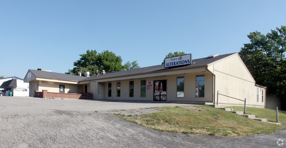 8758 Crawfordsville Rd, Indianapolis, IN à vendre - Photo principale – Image 1 sur 13