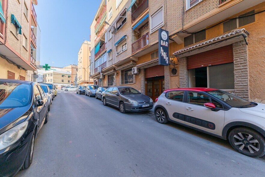 Local commercial dans Paterna à vendre - Photo de l’immeuble – Image 3 sur 39