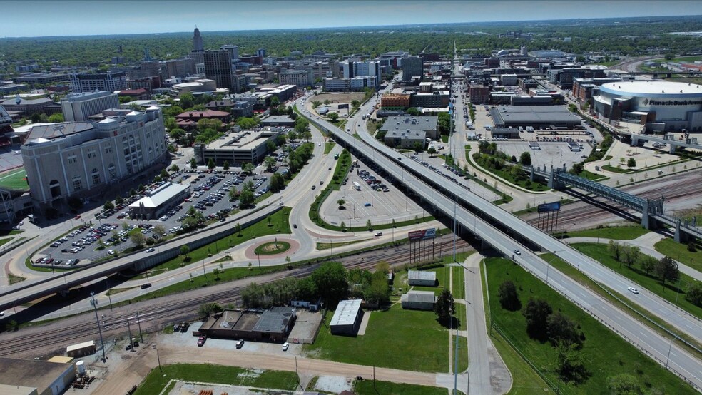855 W St, Lincoln, NE à louer - Photo de l’immeuble – Image 3 sur 7