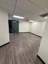 1930 S Alma School Rd, Mesa, AZ à louer Photo intérieure– Image 2 sur 10