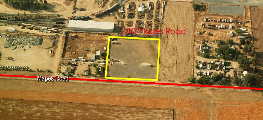 240 Mapes Rd, Perris, CA à louer - Photo de l’immeuble – Image 3 sur 3