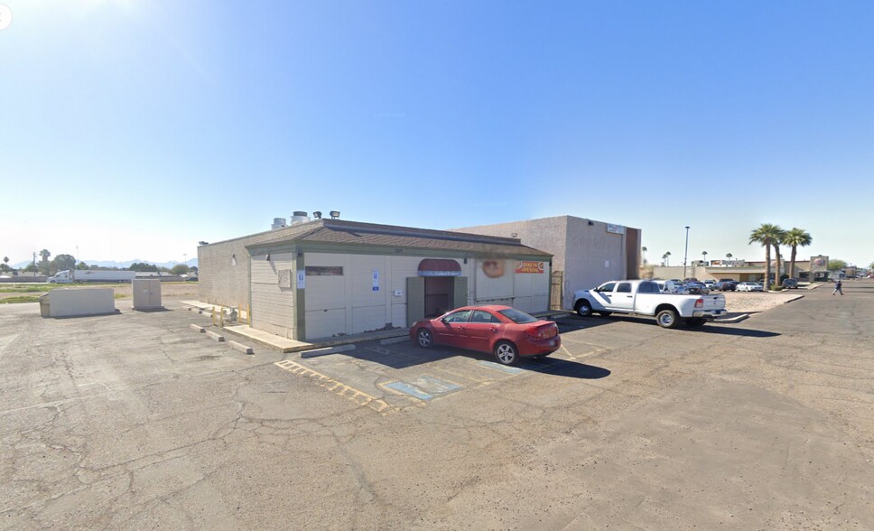 7307 W Indian School Rd, Phoenix, AZ à vendre - Photo principale – Image 2 sur 13