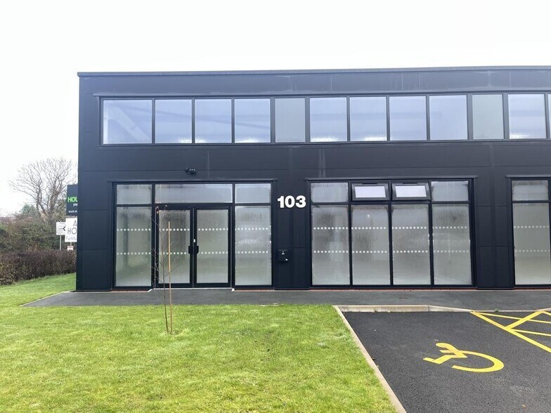 Shrewsbury Rd, Market Drayton à louer - Photo de l’immeuble – Image 2 sur 27