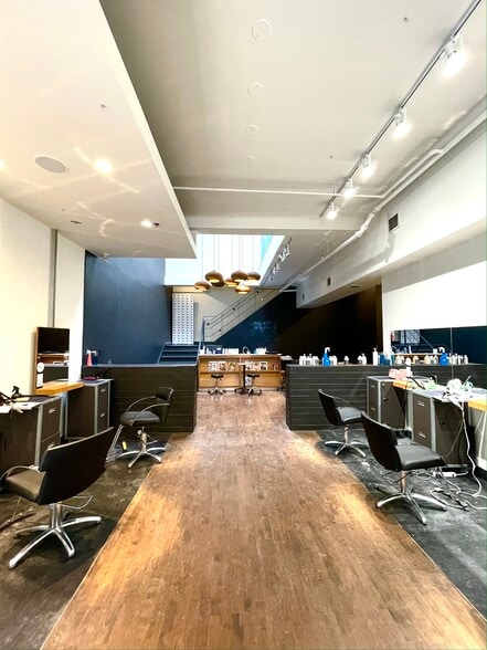 269 Queen St W, Toronto, ON à vendre - Photo intérieure – Image 2 sur 9