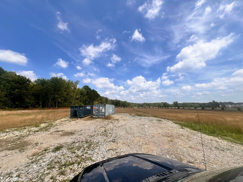 V/L Columbia Road, Olmsted Falls, OH à vendre - Photo principale – Image 1 sur 4